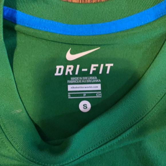 Lot of 2 Nike dri-fit t’s men’s small - Picture 2 of 4